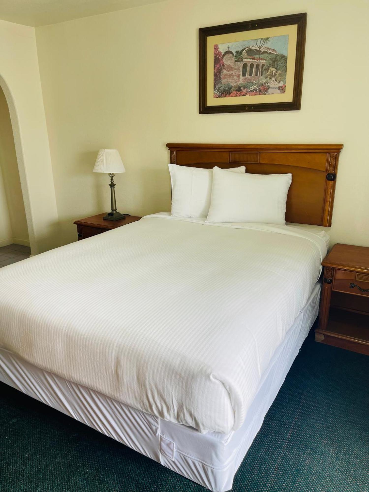 Deluxe Inn Hayward Ngoại thất bức ảnh