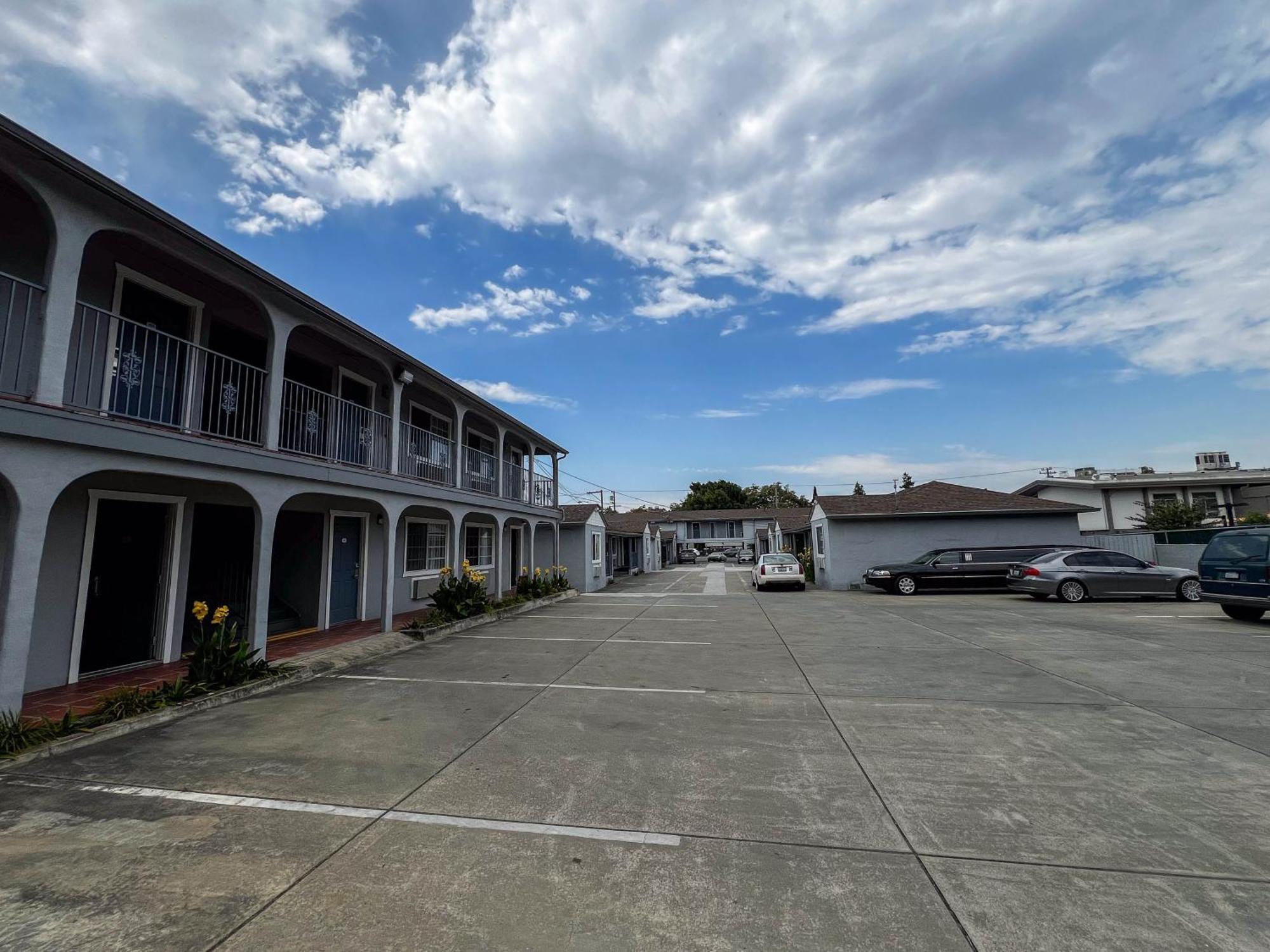 Deluxe Inn Hayward Ngoại thất bức ảnh